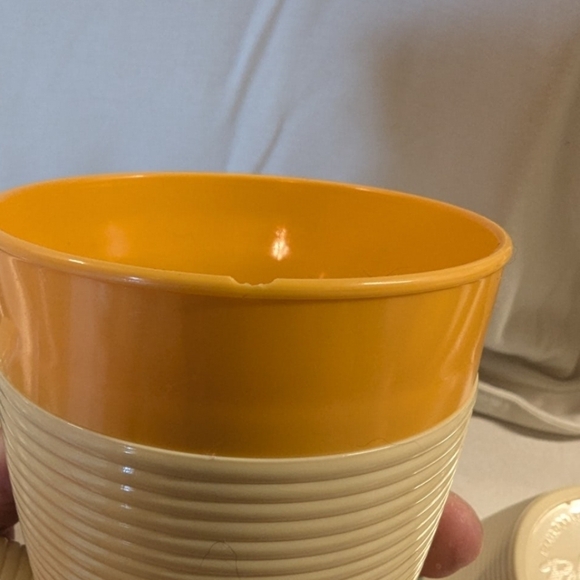 Thermo-Temp melmac plastic mugs vintage tan with handles - Picture 6 of 8